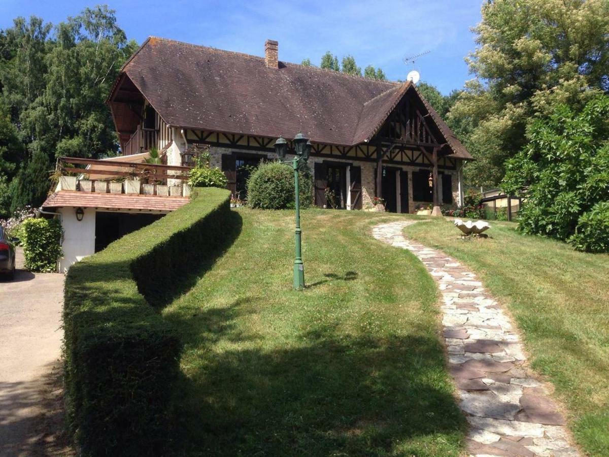 Maison Au Calme A La Campagne Saint-Pierre-de-Bailleul Εξωτερικό φωτογραφία