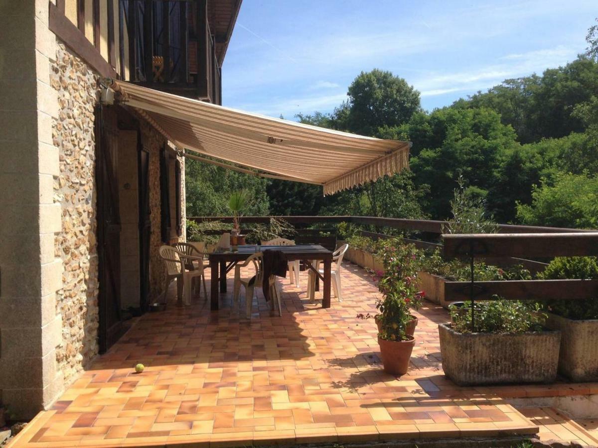 Maison Au Calme A La Campagne Saint-Pierre-de-Bailleul Εξωτερικό φωτογραφία